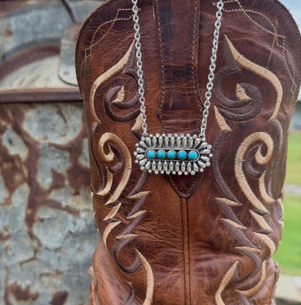 Silver Detailed Necklace with Turquoise Accent